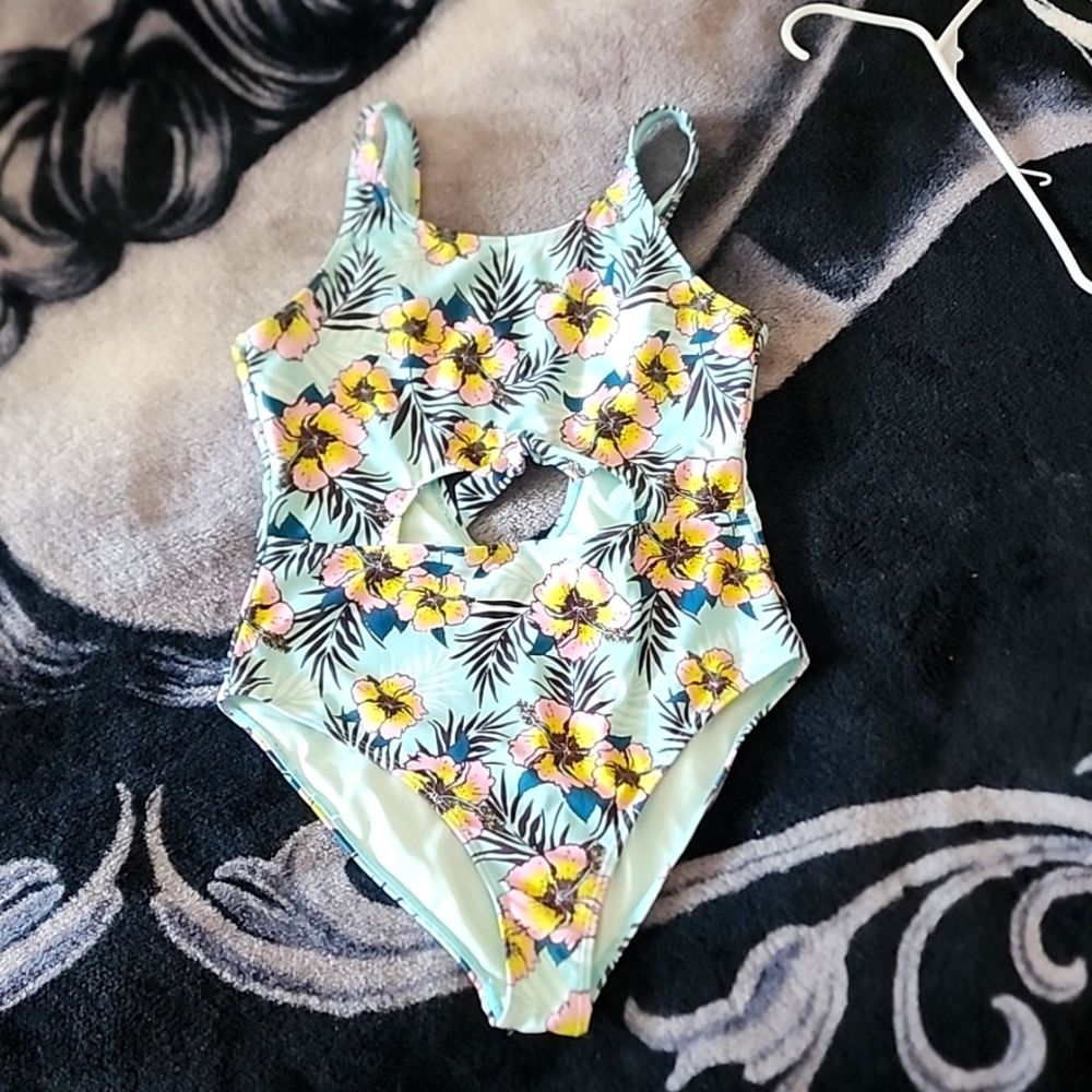 bathing suit
